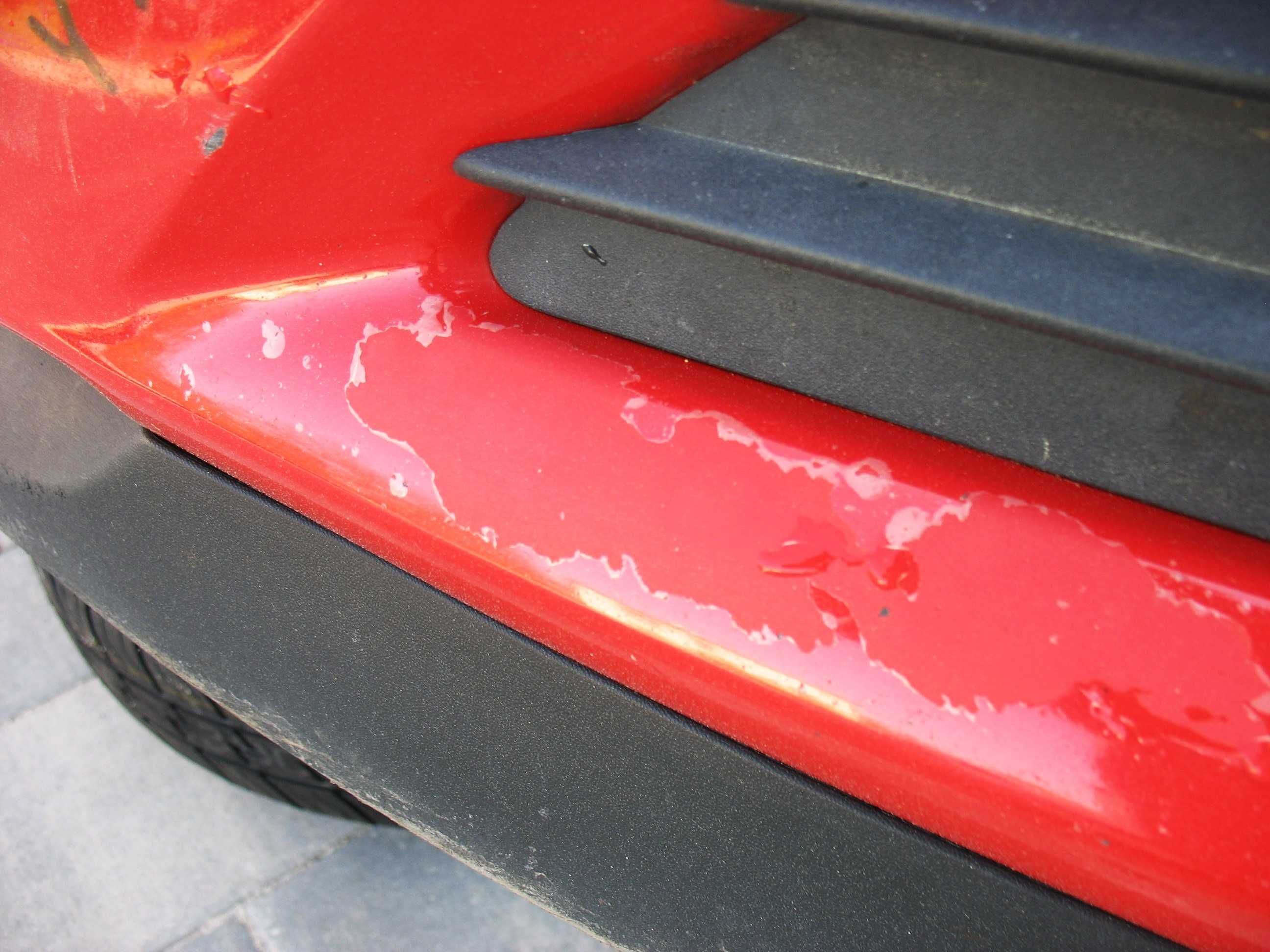 Opel Astra GTC zderzak przód spryskiwacze Grill czerwony Y547