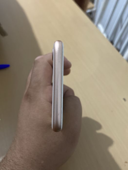 Vendo iphone 8 64gb com ecra rachado