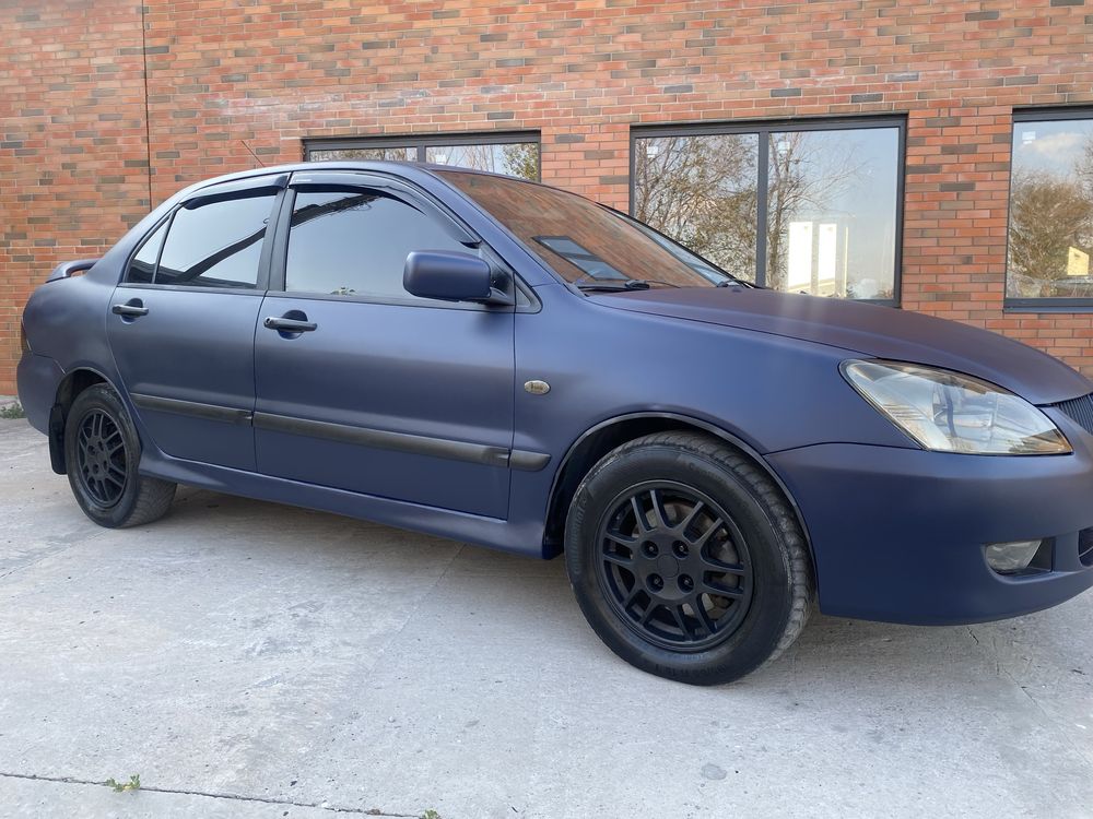 Mitsubishi lancer 9