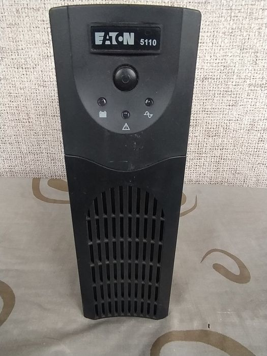 UPS, ИБП, безперебійник Eaton 5110 420 Вт 12 В