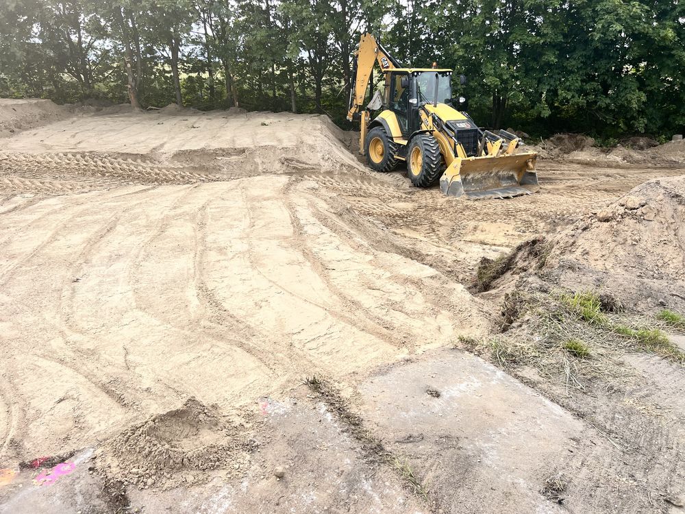 Usługi wykopy koparko ładowarka piach 20ton ziemia gruz transport