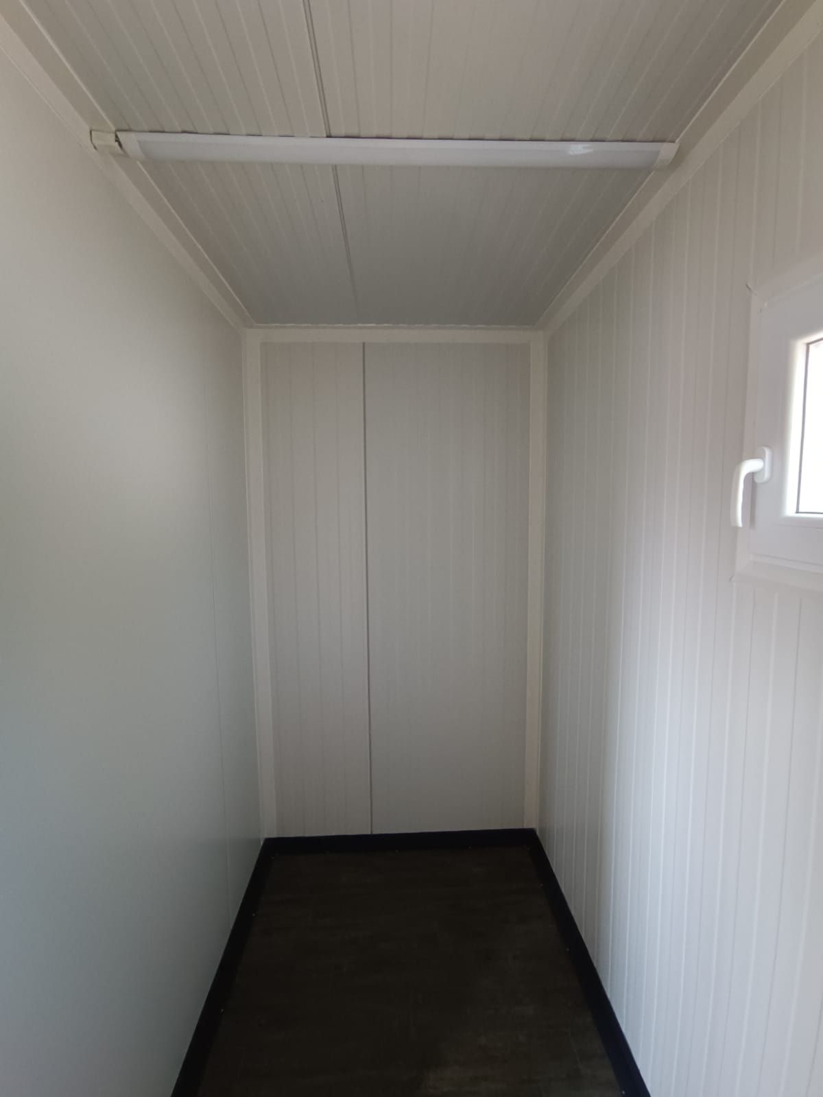 Kontener biurowy / Pawilon / Kontener 6x3m / K085