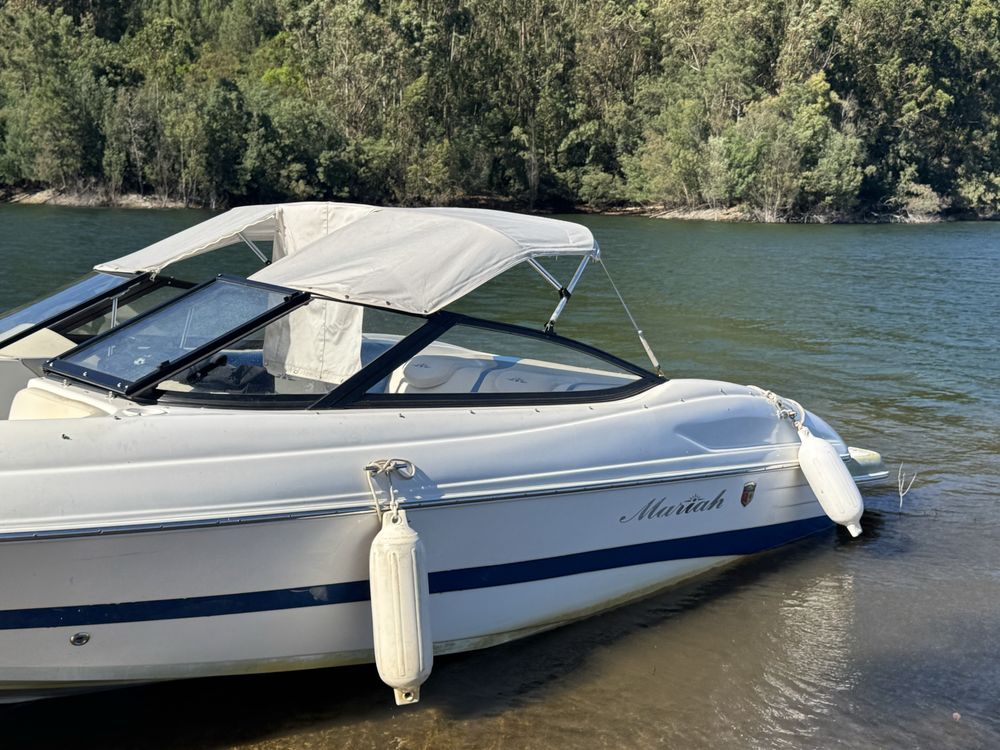 Barco Mariah sx19