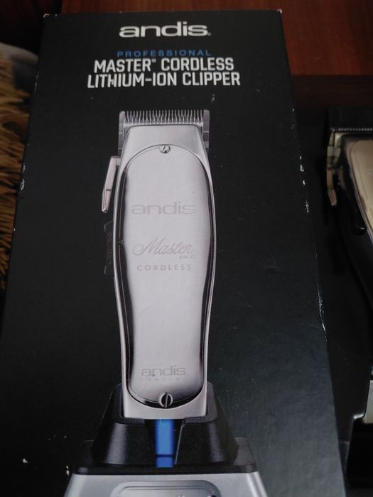 Andis Master MLC Cordless професійні 2 машинки для стрижки (U
