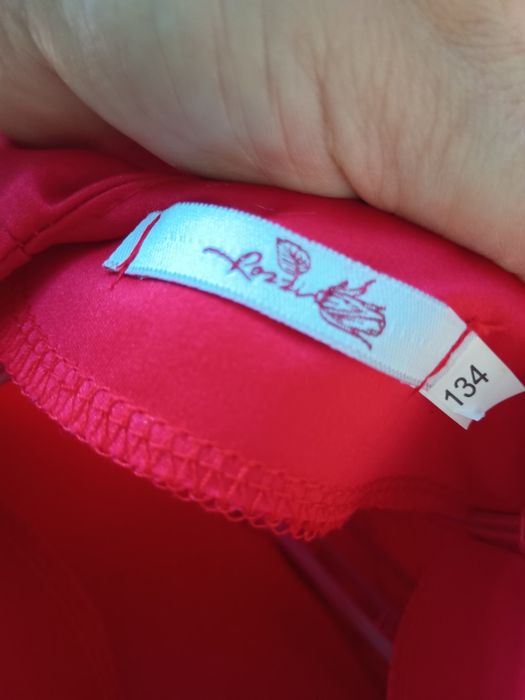 Святкова сукня для дівчинки, розмір 134