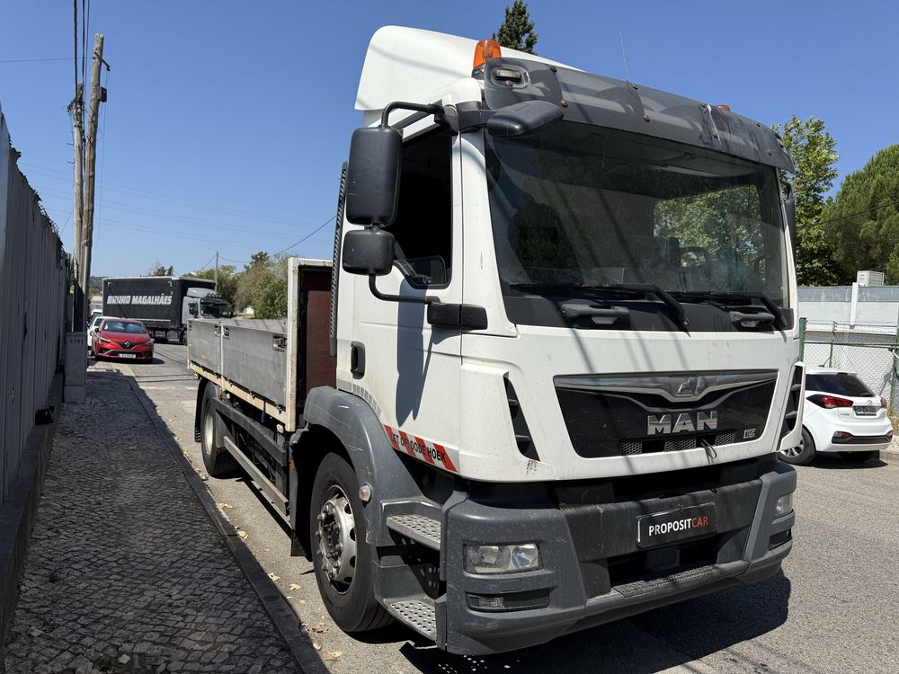 MAN TGM 18.290 APENAS 286.000km 2017 Entre eixos 3,90 ##OPORTUNIDADE##