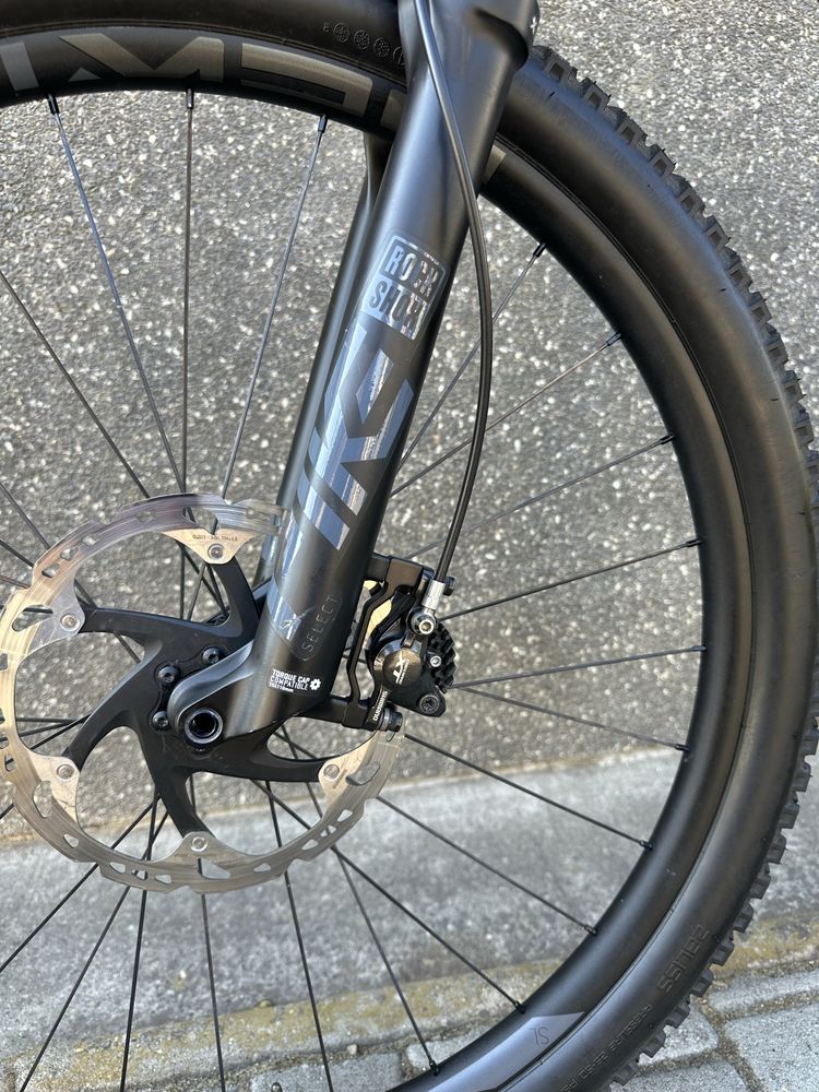 Карбон SPECIALIZED Camber 29 (RockShox PIKE, Fox, Sram X01)
