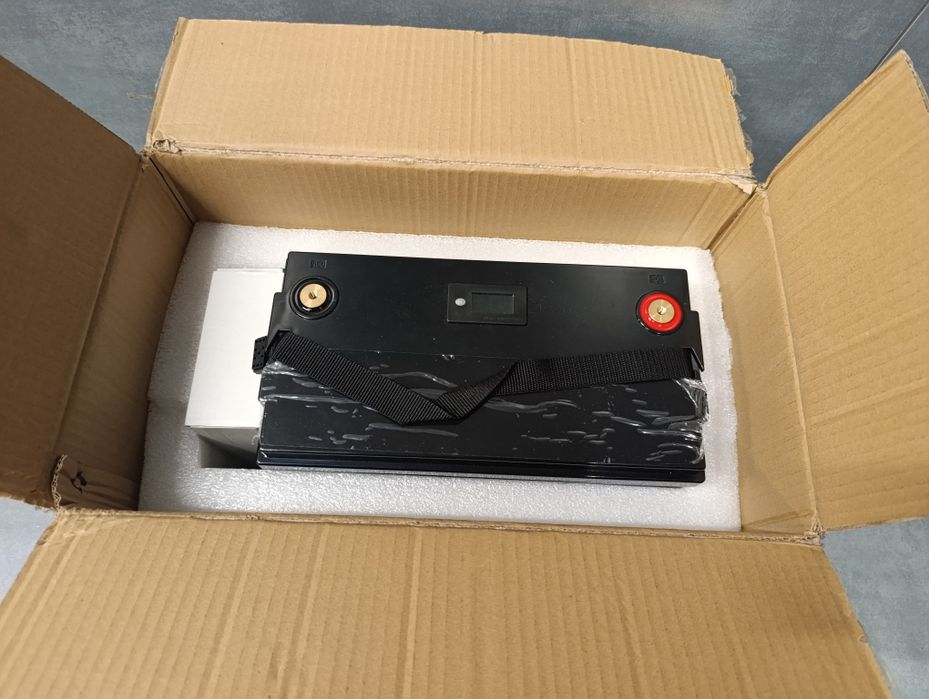 На разборку/тесты Аккумулятор LiFePO4 12V 200Ah