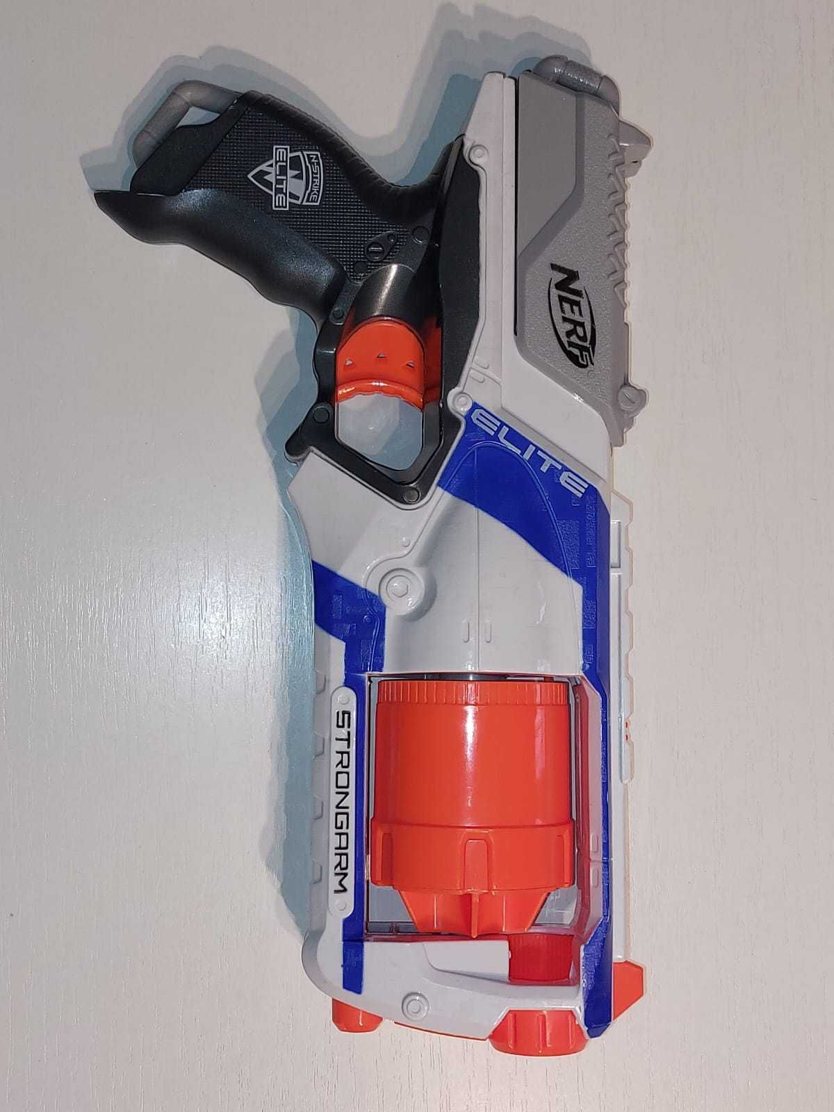 Zestaw pistoletów: nerf strongarm, nerf doubledown, xshot rapid fire