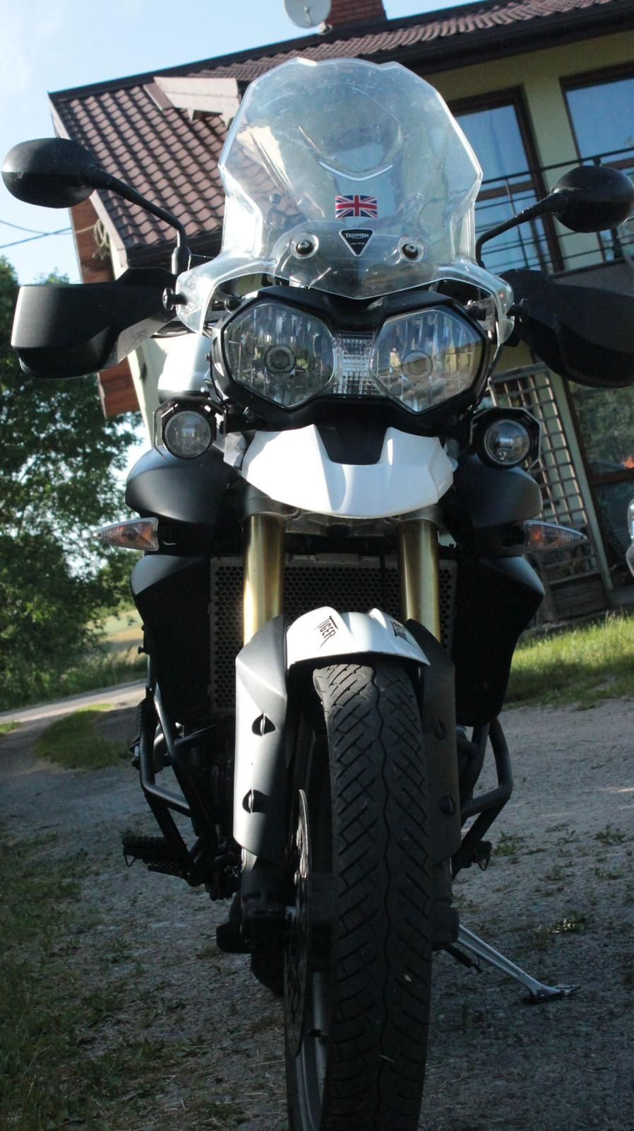 Tryumph Tiger 800