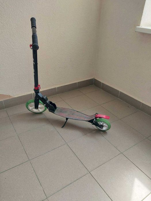 самокат дитячий ( 2 колеса) нормальний стан