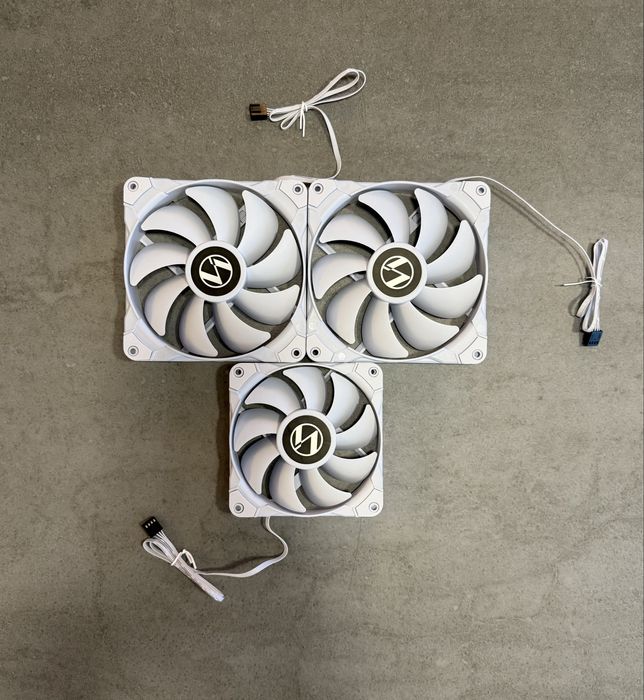 Вентилятор Lian Li для корпусов и БП компьютера