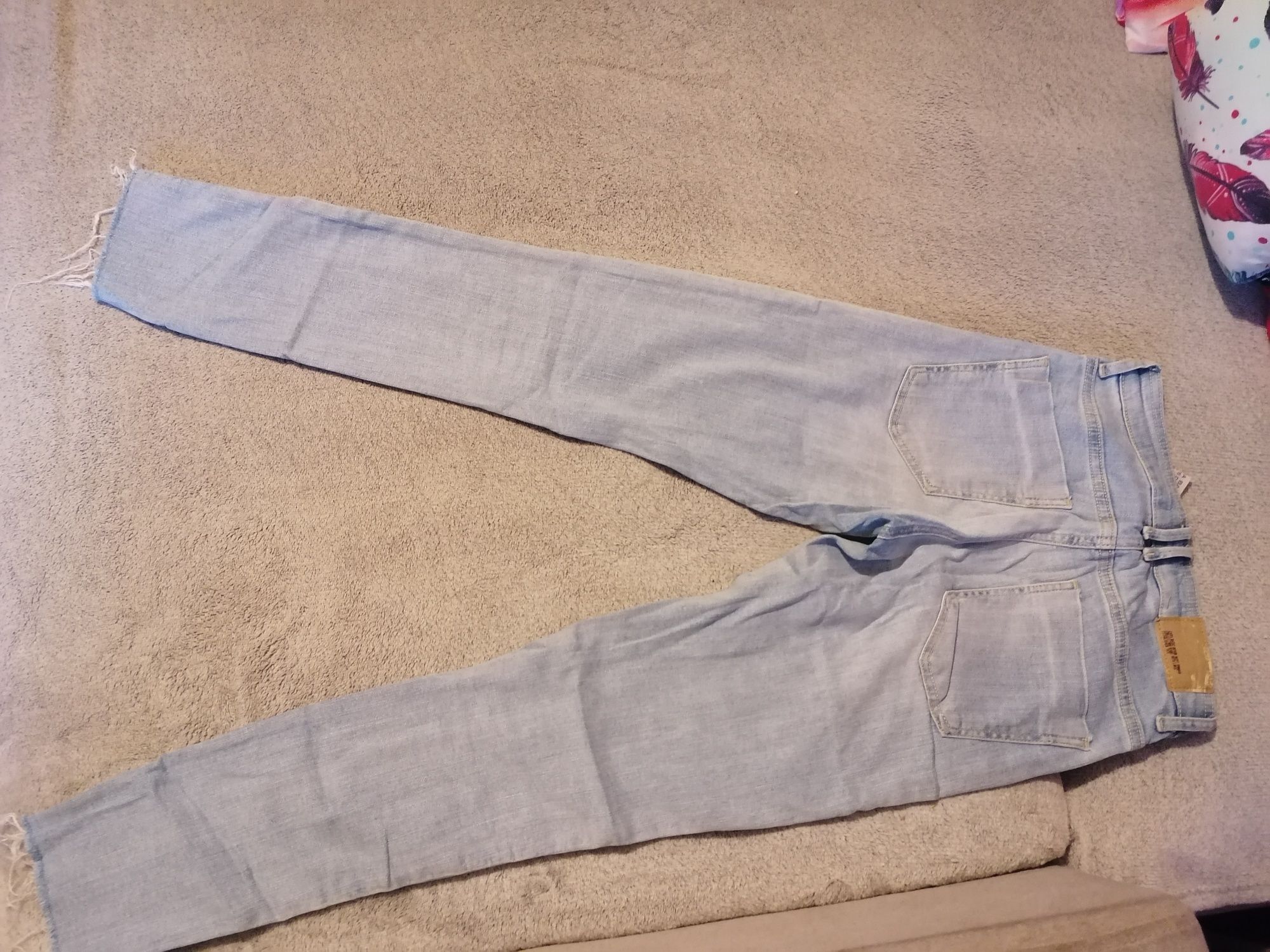 Spodnie jeans zara