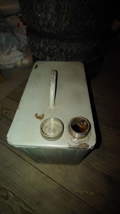 Канистра для топлива (металл 20л)