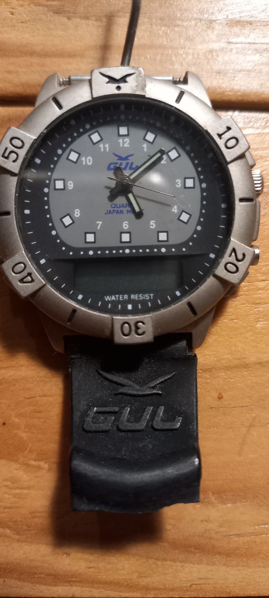 Relógios (várias marcas Casio, Gul)