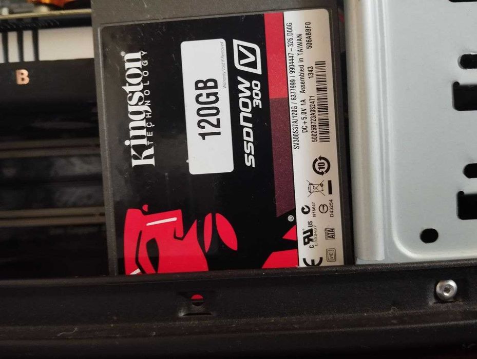 Настільний ПК AMD Athlon X4 / 6 ГБ / SSD 120 ГБ / Монітор Acer 22"