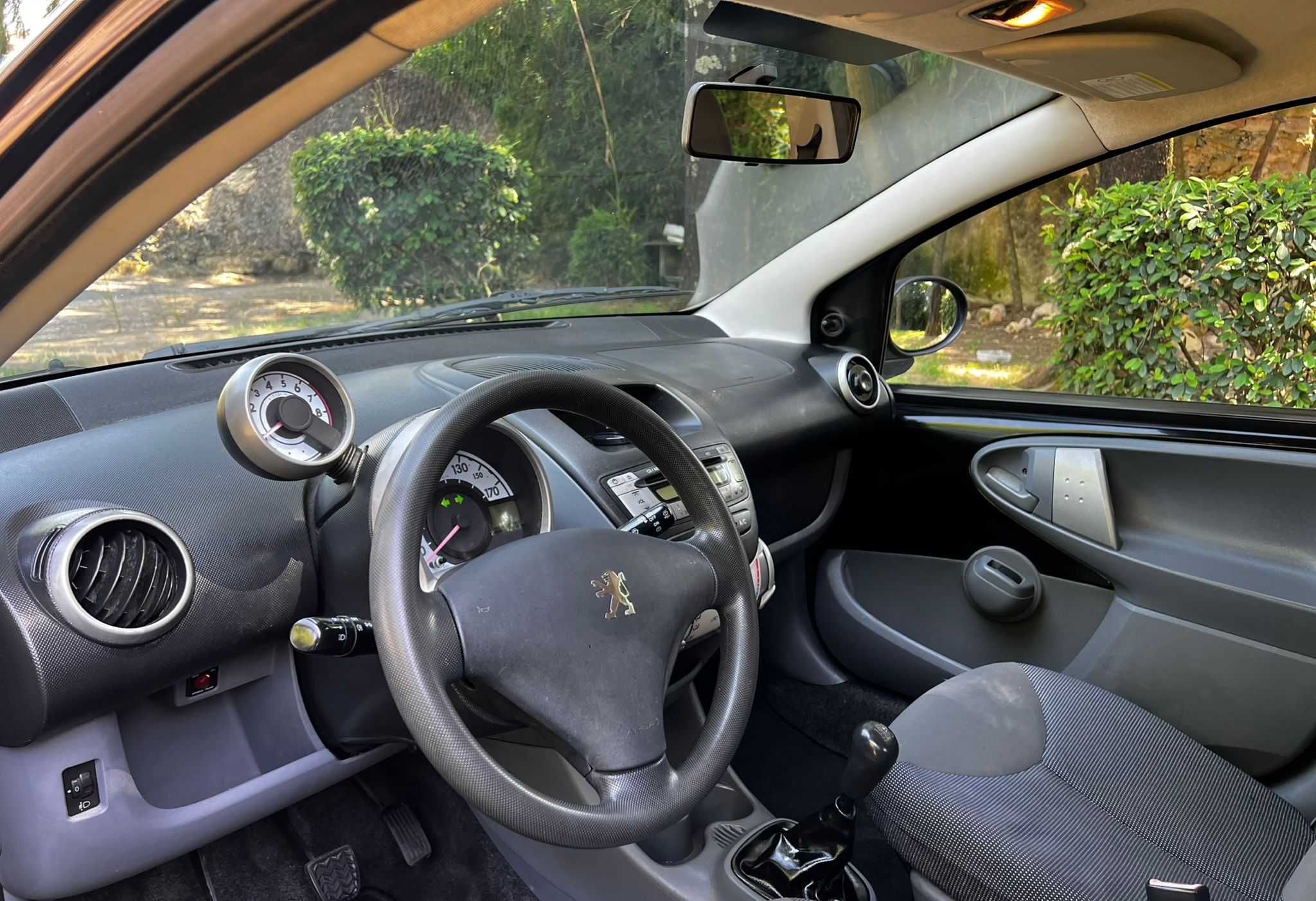 Peugeot 107 1.0 (1 Registo) - Excelente Estado Geral - SÓ 180.000 Kms
