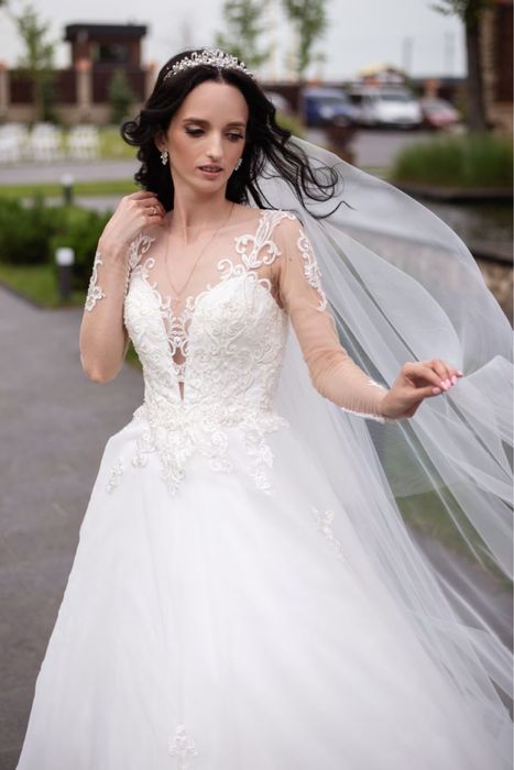 Дизайнерська весільна сукня від Анни Челишкіної