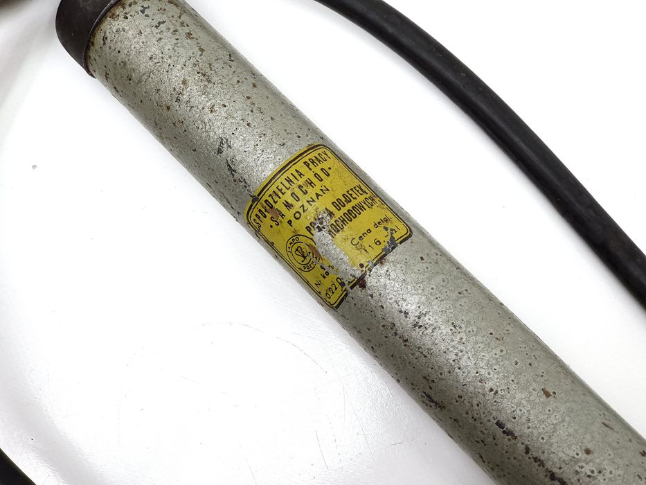 Pompka stacjonarna Spółdzielnia Pracy "Samochód" do rowerów Romet