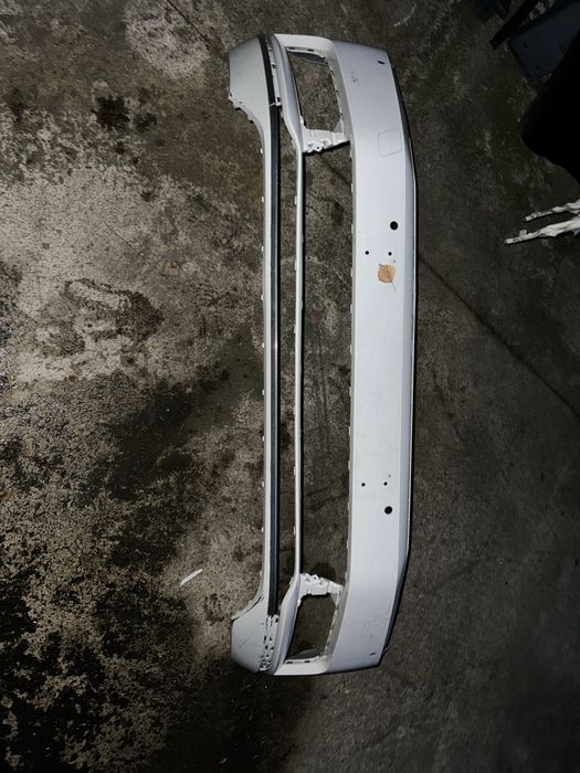 VW Passat B8 Zderzak przód oryginał Spryski PDC