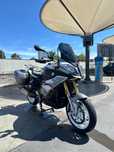 Bmw s1000xr de 2017 com 165cv