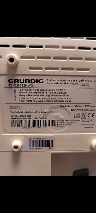 Telewizor GRUNDIG 22 VLE 8320 WG biały+ pilot