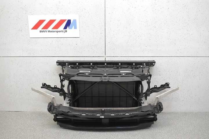 BMW X5 G05 Передня панель, телевізор