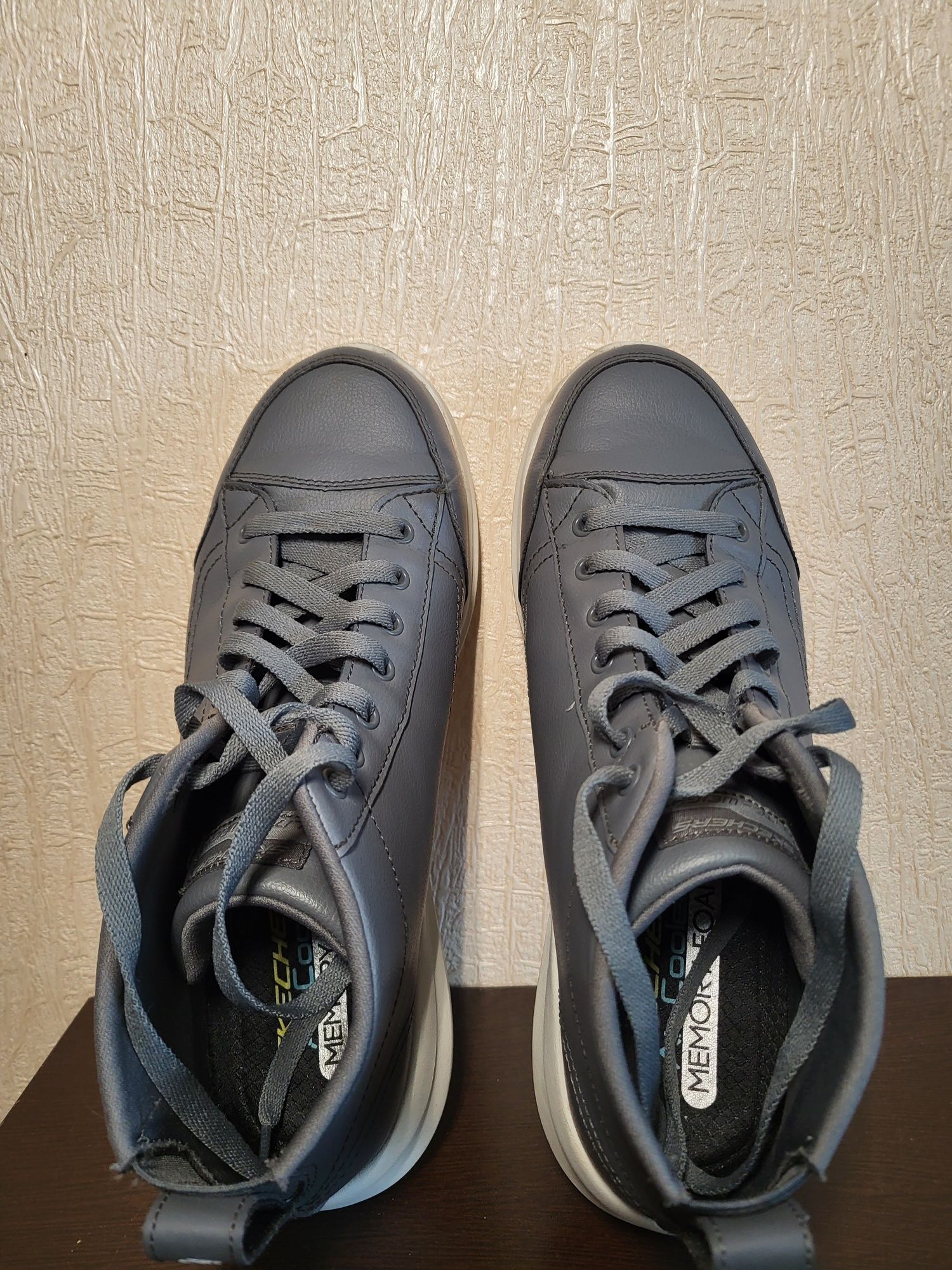 Продаються черевики Skechers, 41,5 розмір