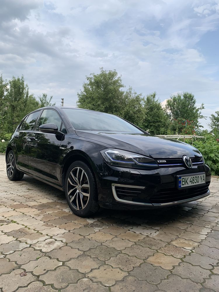 Продам E-golf 2019