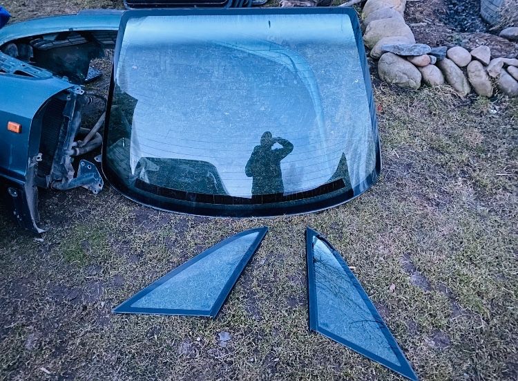 Лобовое стекло Ауди 80/90/100/200/A4/А6 В3/В4/B5/C3/C4/C5