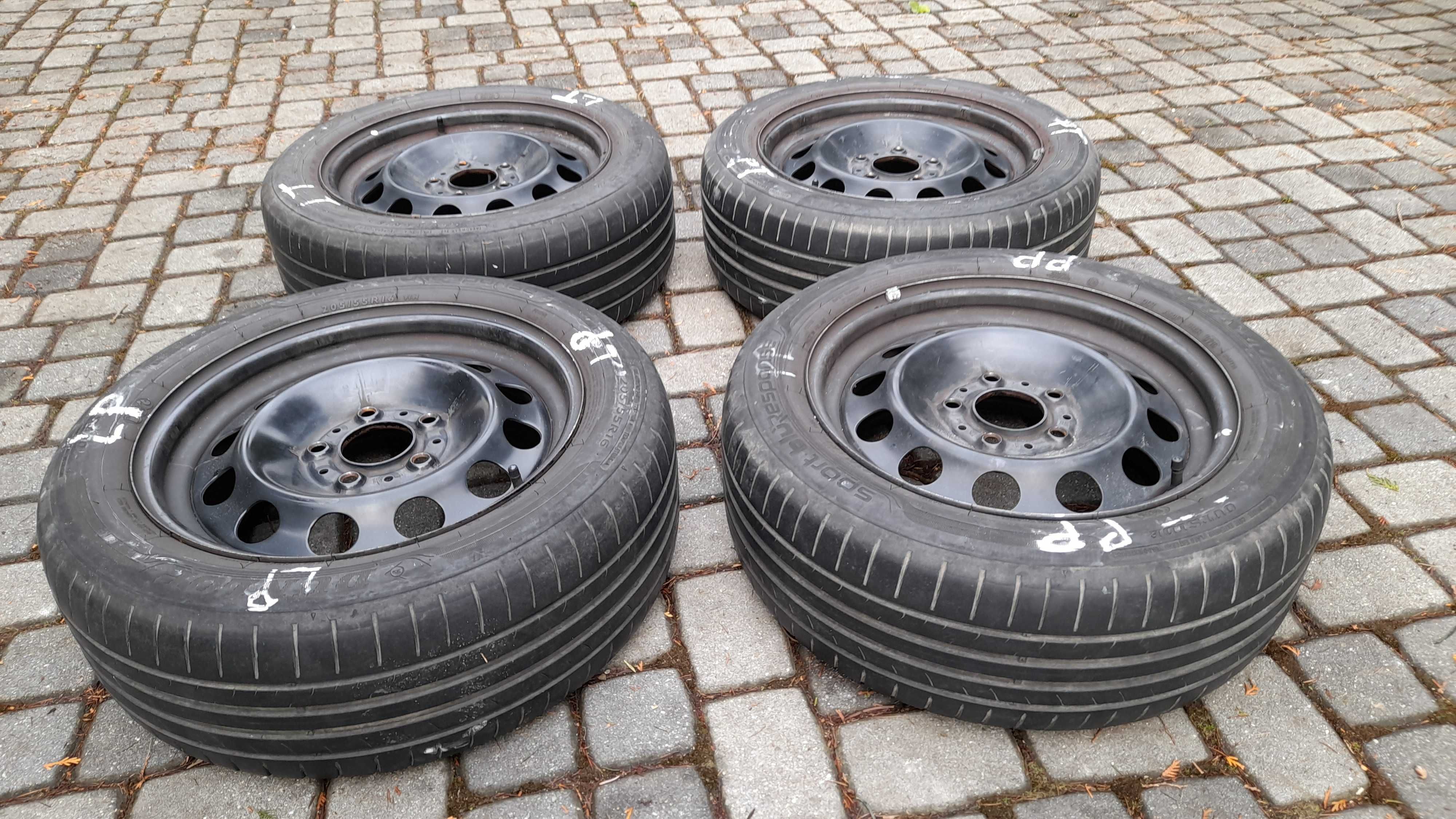 Komplet opon letnich Dunlop SP Sport BluResponse 205/55 R16