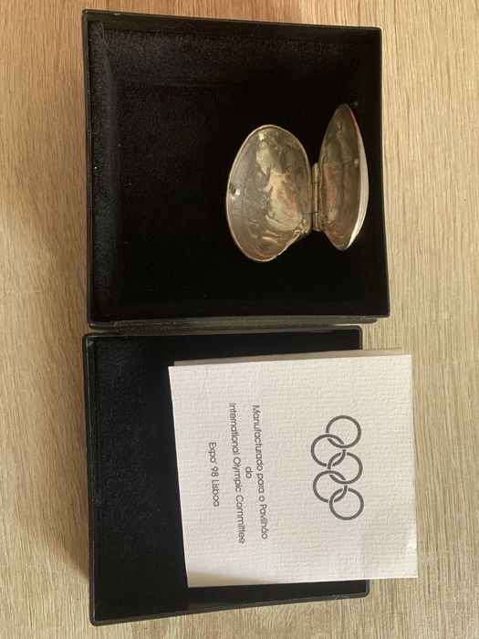 Peça em prata maciça exclusiva Expo’98