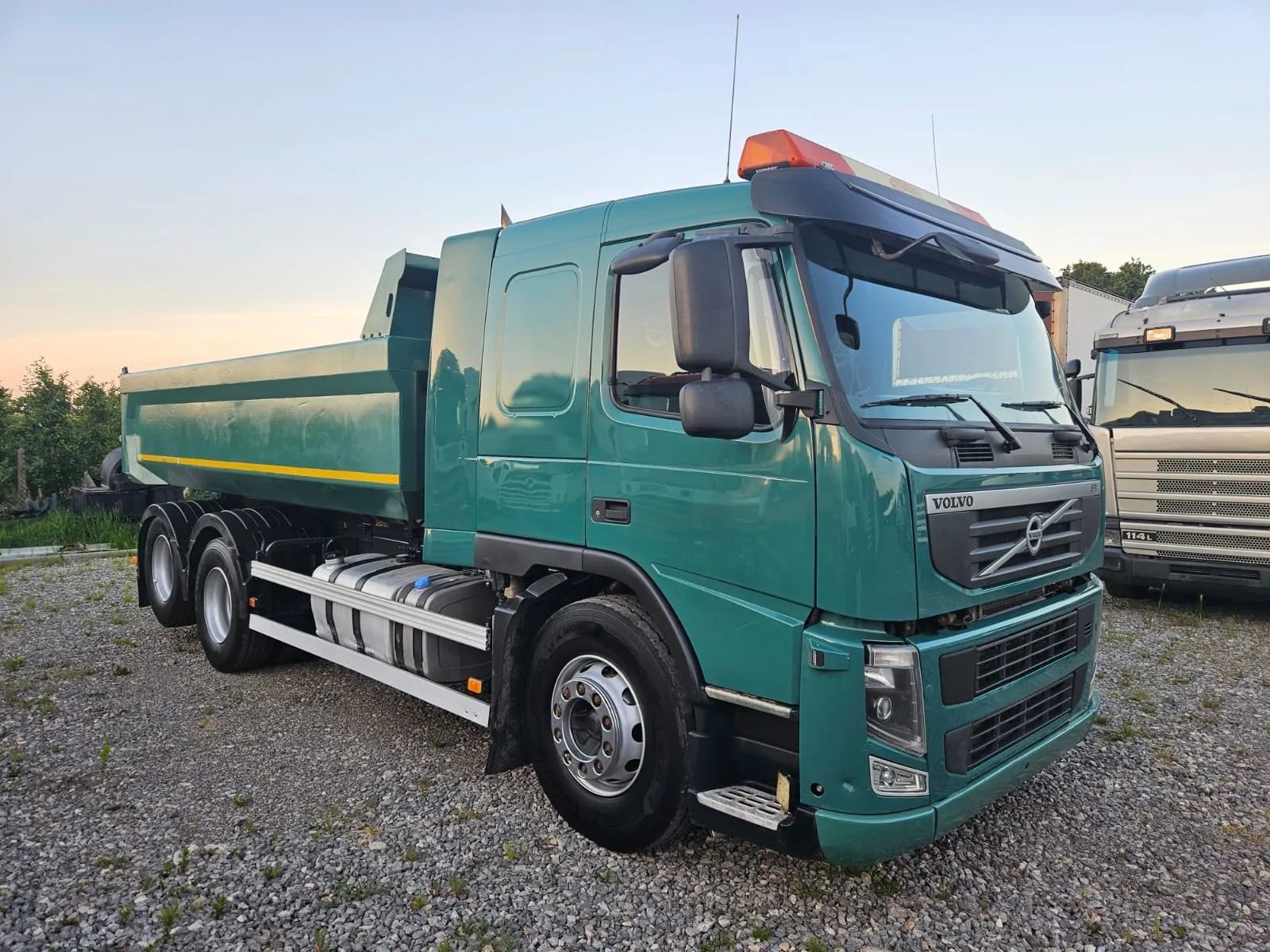 Volvo FM 340 6x2  Wywrotka, Wibrator Sprowadzony
