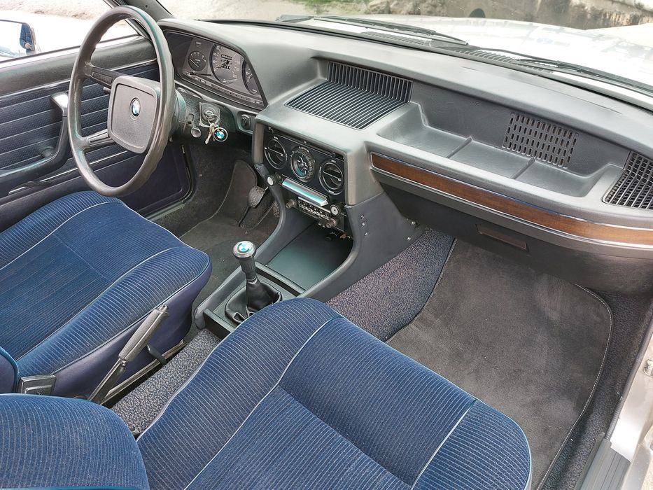 BMW 525i E12 1976