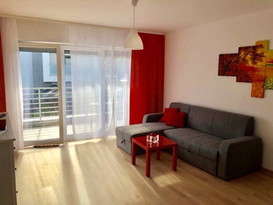 Apartamenty: Niechorze (przy plaży,basen) i Pogorzelica(200m od morza)