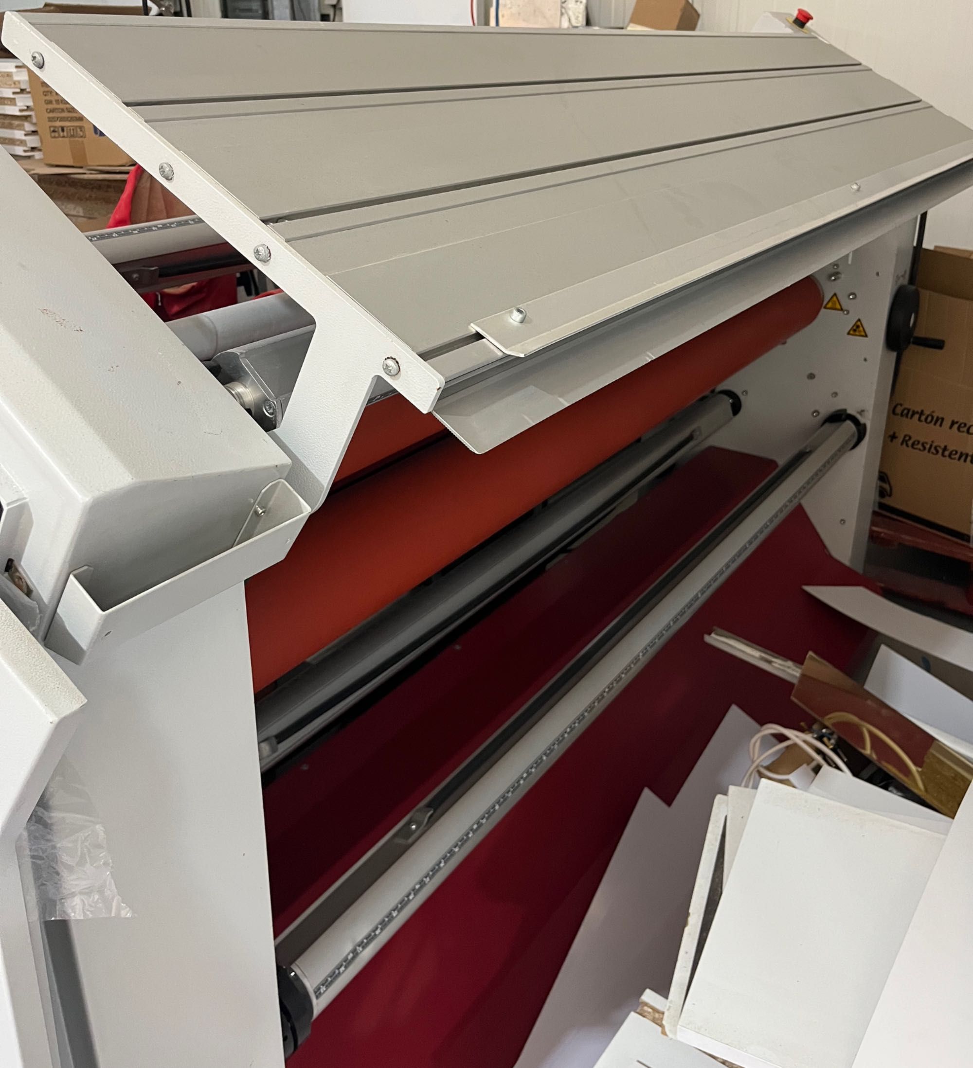 Laminadora 1600mm NESCHEN