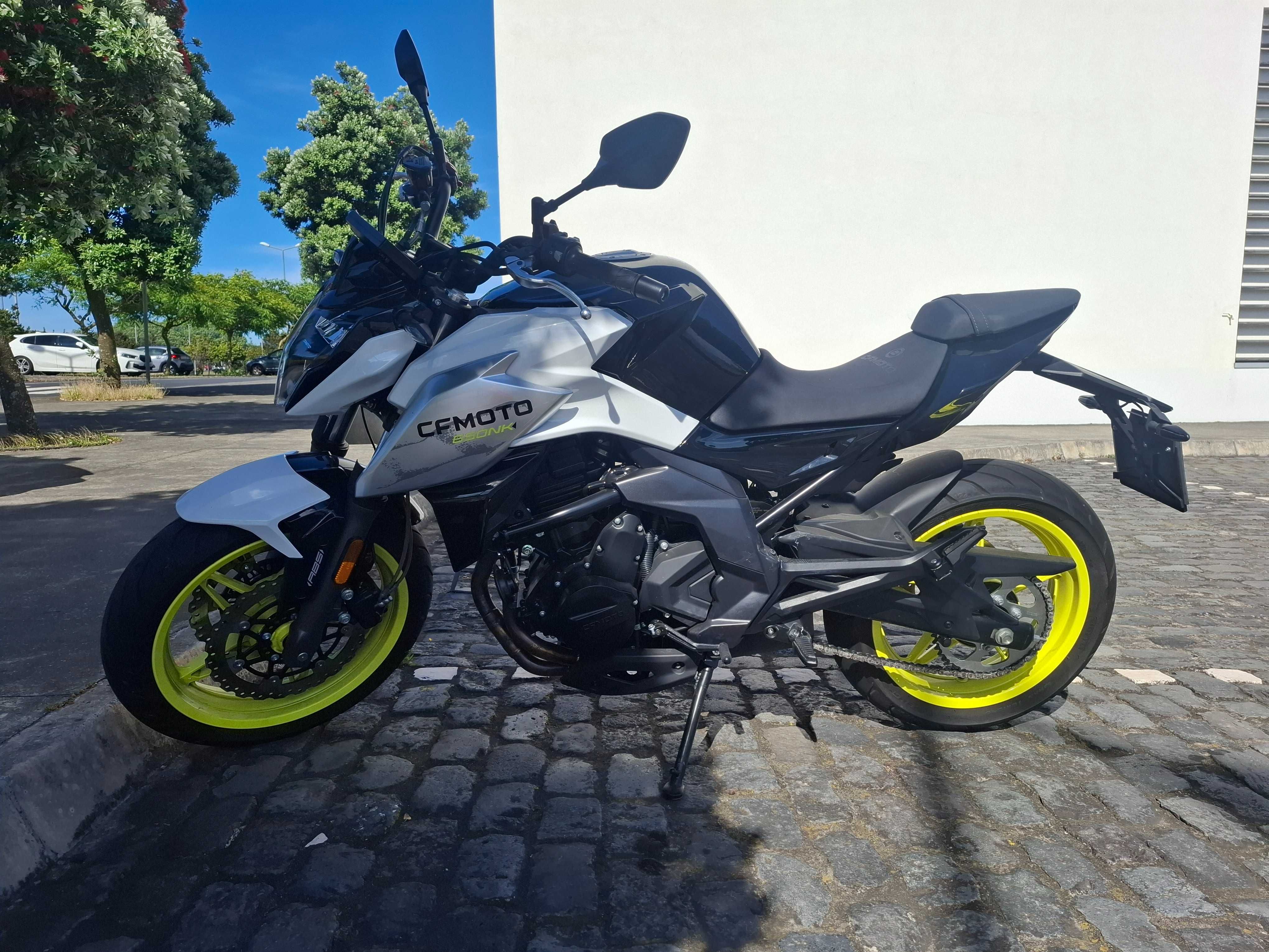 Moto CF 650 NK 2023