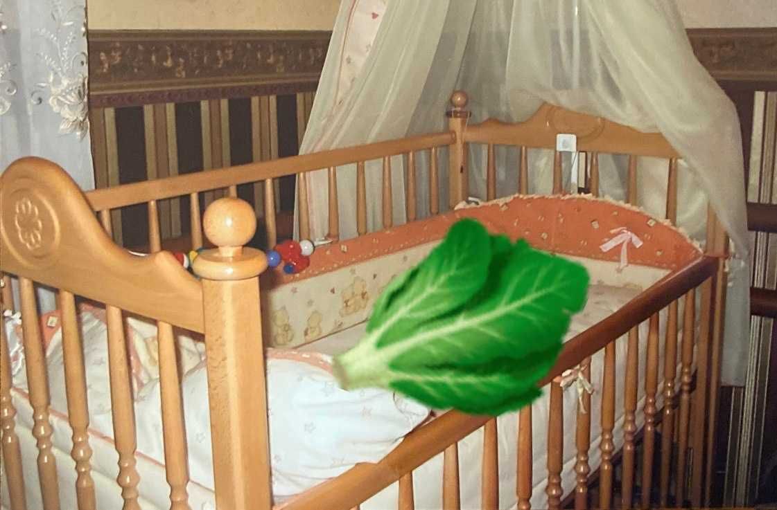 Деревянная кроватка детская из натурального дерева