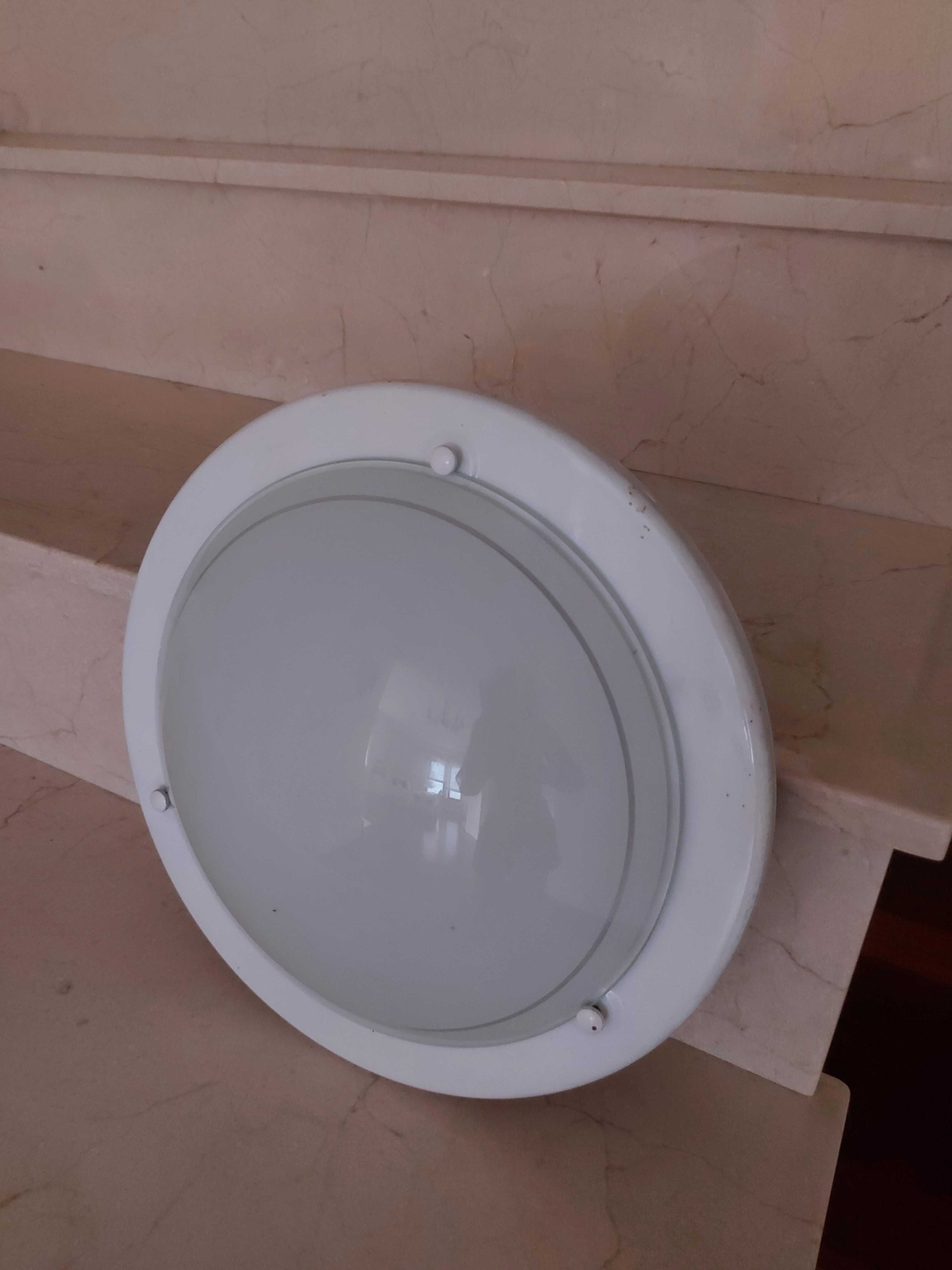 plafon oświetleniowy
