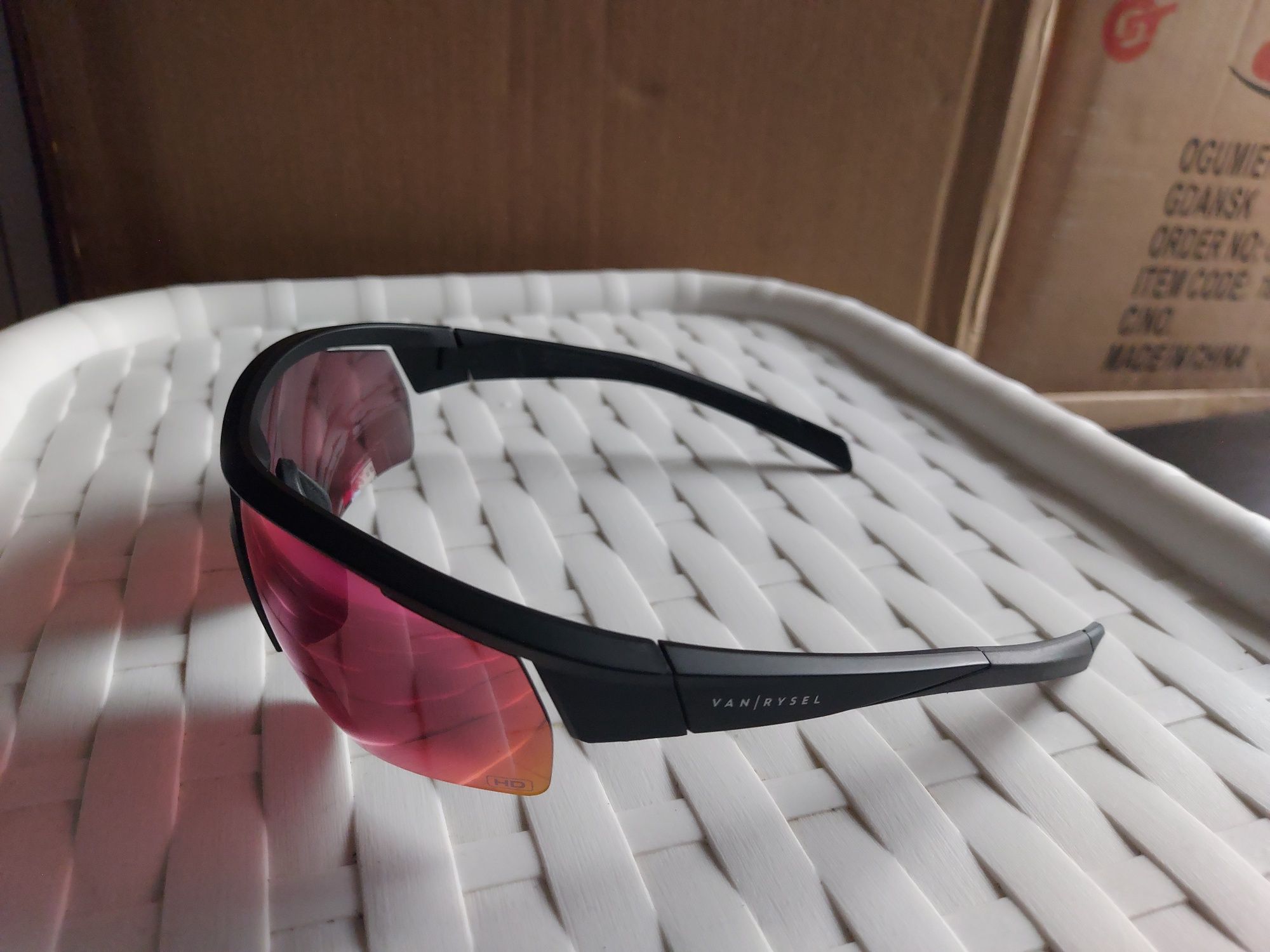 Rowerowe okulary szkła high definition lepsze kolory słoneczne dni UV
