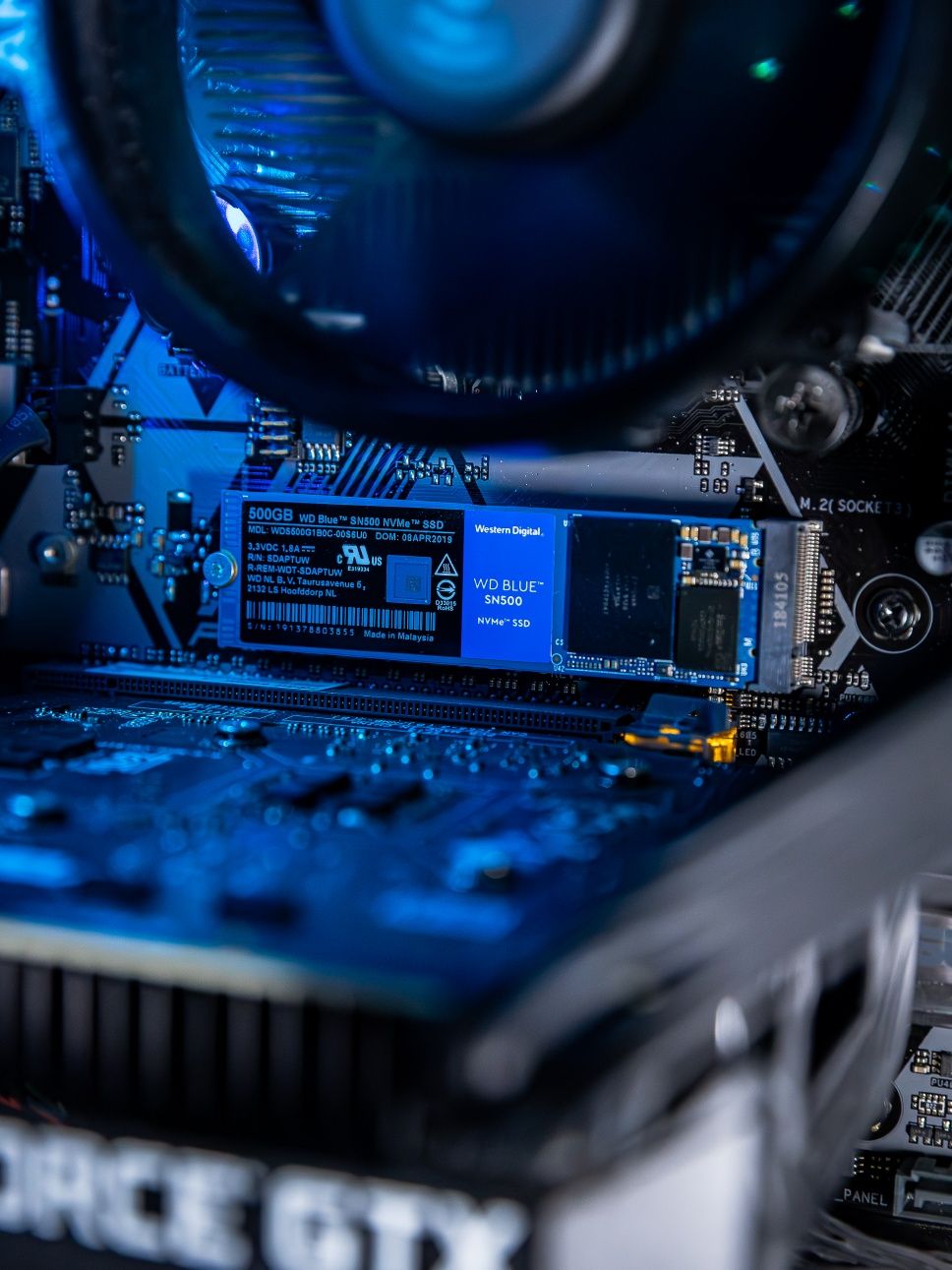 PC GAMING - AMD 5 2600X + GTX 1660 TI + 64GB RAM + 500GB SSD