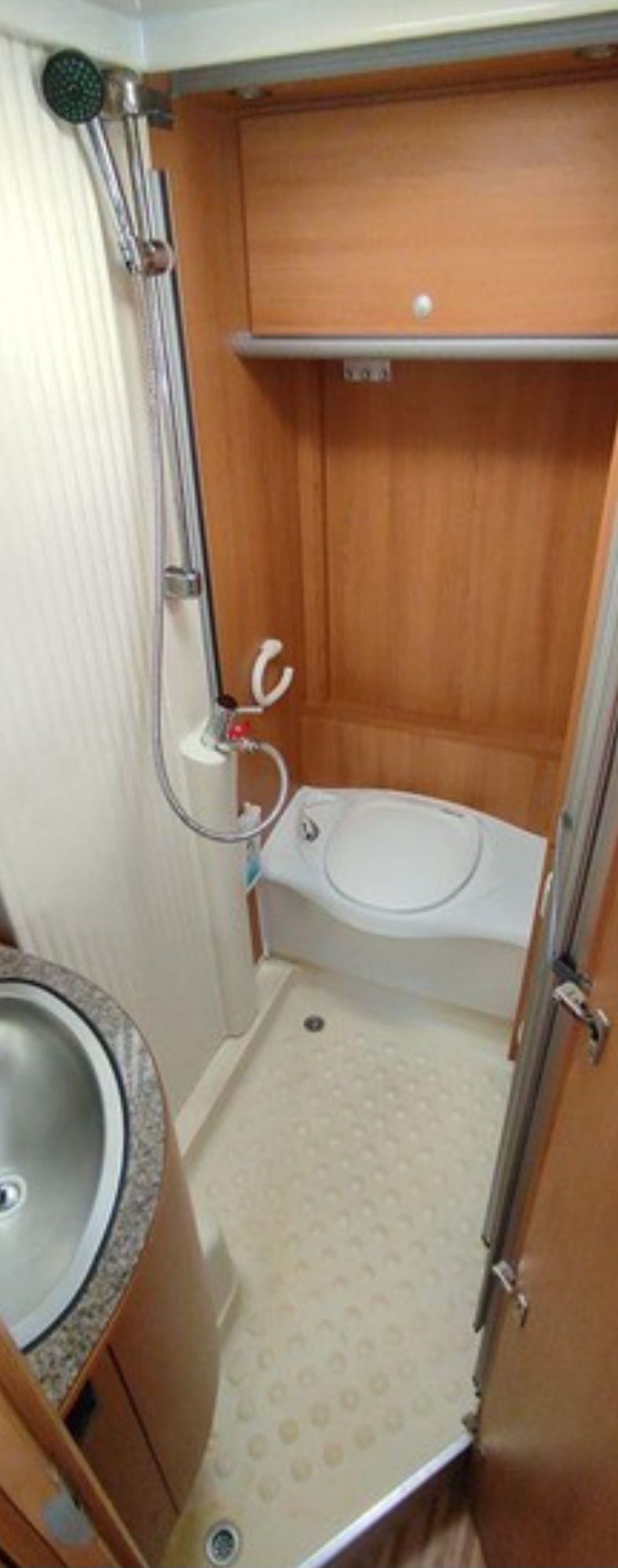 Autocaravana Dethleffs 6 lugares livrete