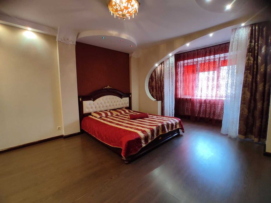 Продаж 3 кімнатної квартири Центр