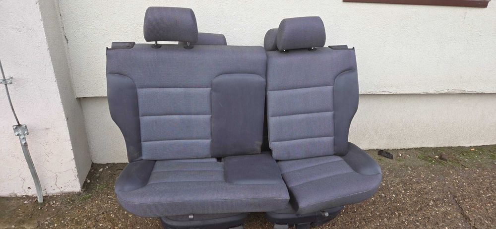 Fotele kanapa Audi A3 8L 3D granatowe kpl