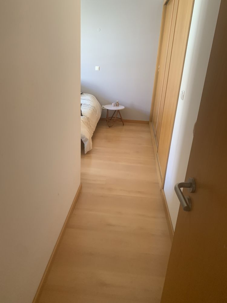 Quarto Partilhado/mobilado P/2 pessoas- Carcavelos-590€ c/despesas