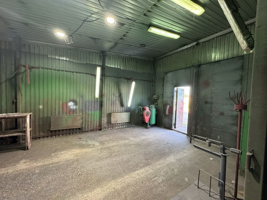 Оренда гаража -бокса 100 кв є опалення !