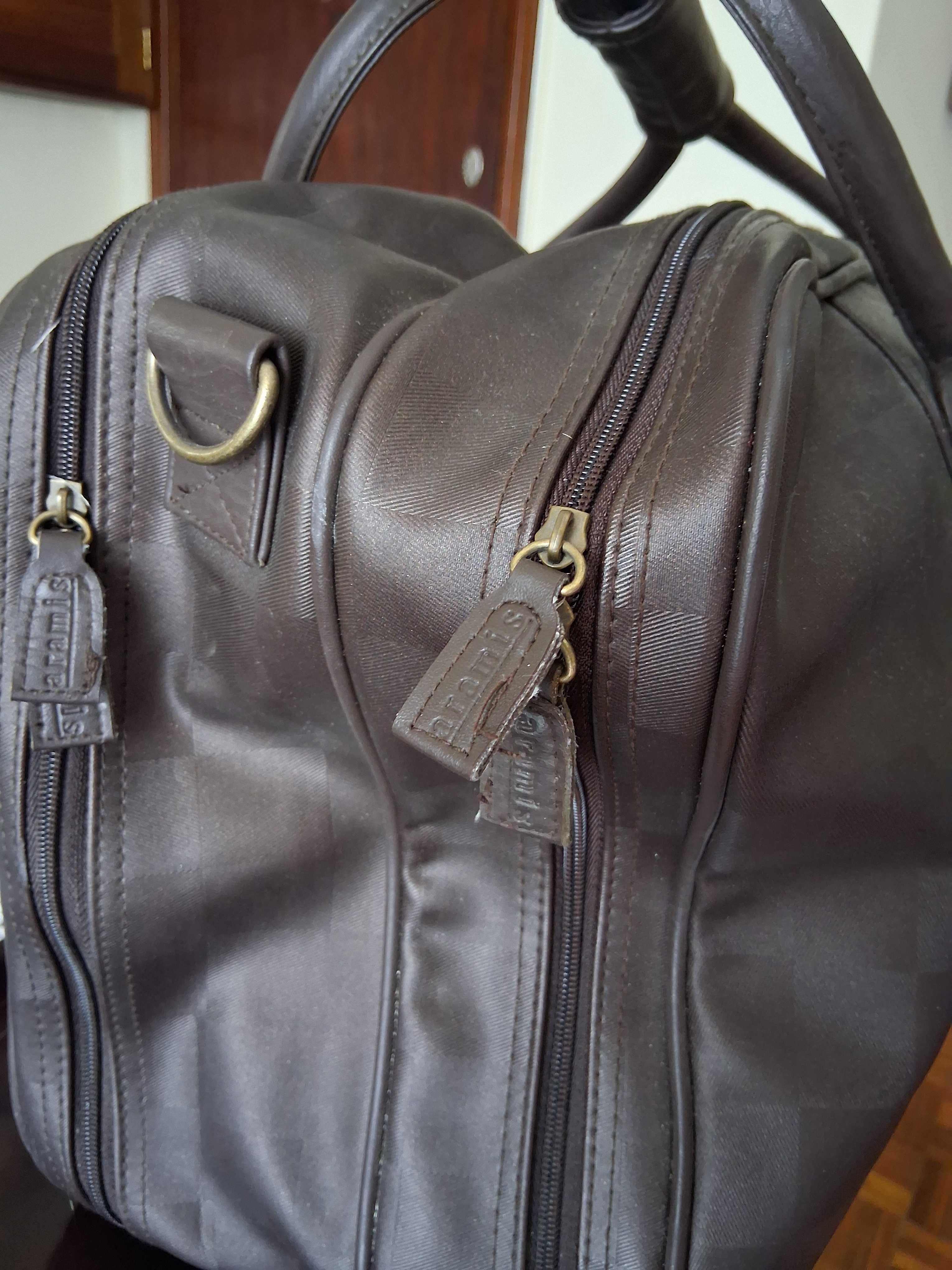 2 malas viagem Lauder e Aramis men 150