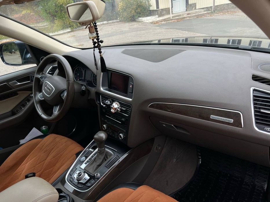 Audi q5 Premium Plus