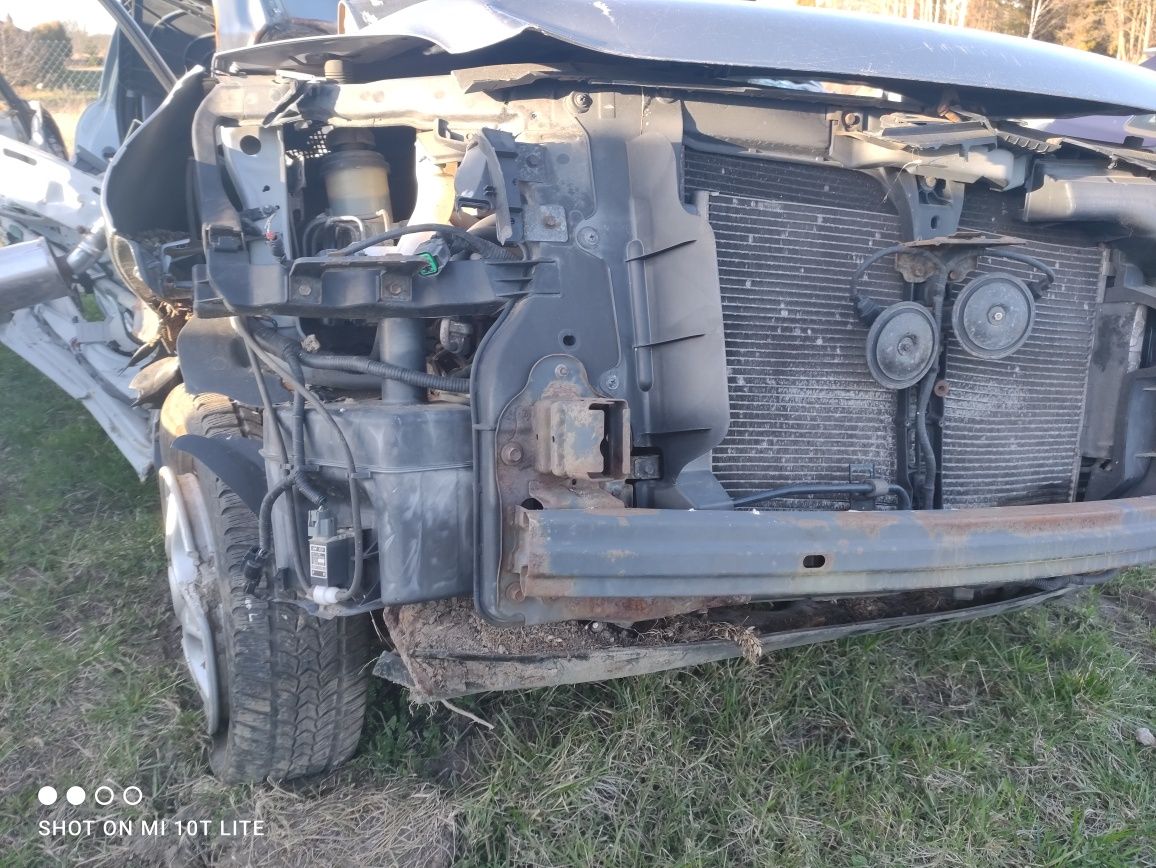 Kia Sportage 2 napęd na przód 2.0 benzyna na części