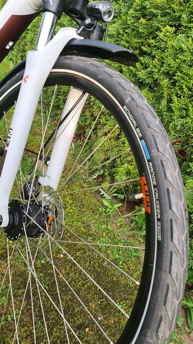 Rower Cube Touring, jak nowy 28"